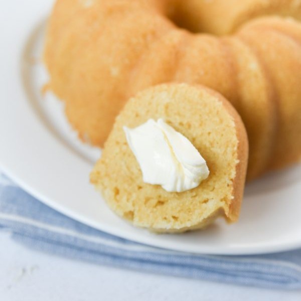 Easy Instant Pot Cornbread » What's in the Pot